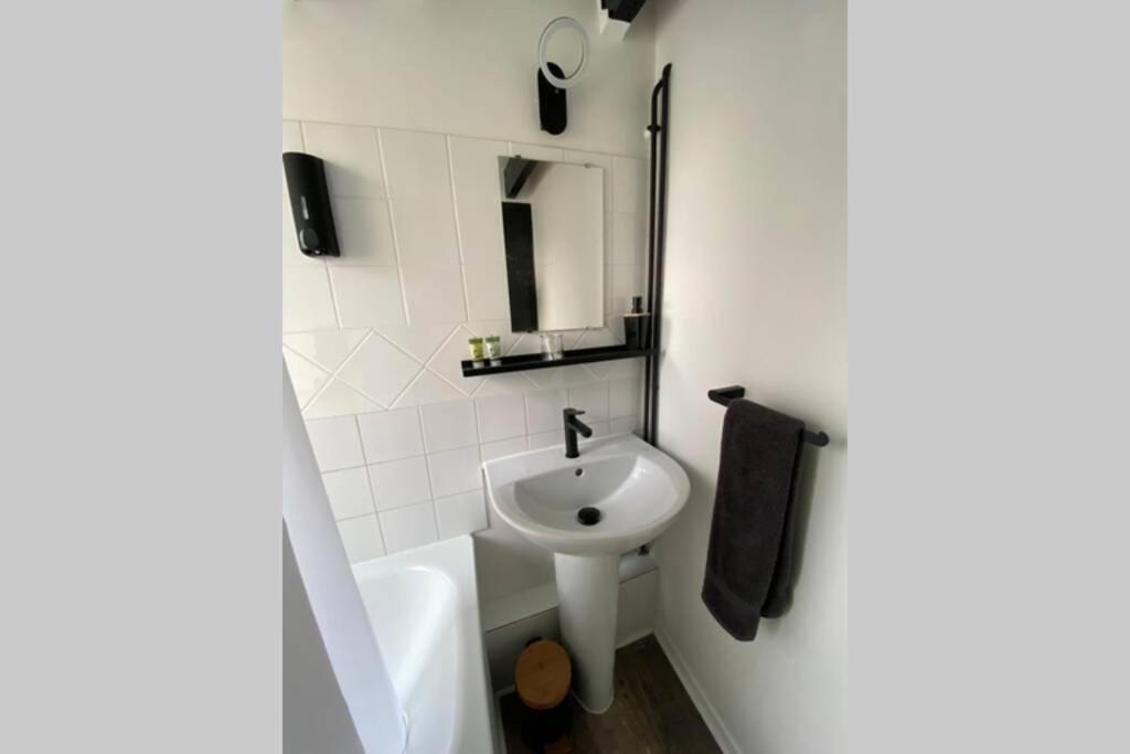 La Maison Sevigne - Appart Hotel - N°6 L'Indus Béthune Exteriör bild